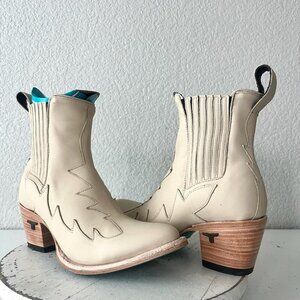 Lane CHELSEA Womens Cowboy Bootie 8 Western Pale Ivory Short Cowgirl Ankle Boots